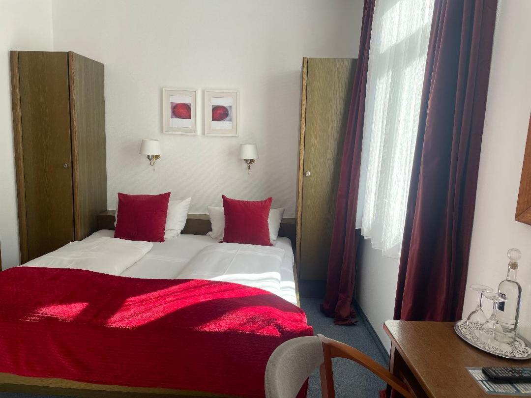 Hotel Zum Goldenen Loewen Sankt Goar Habitación foto
