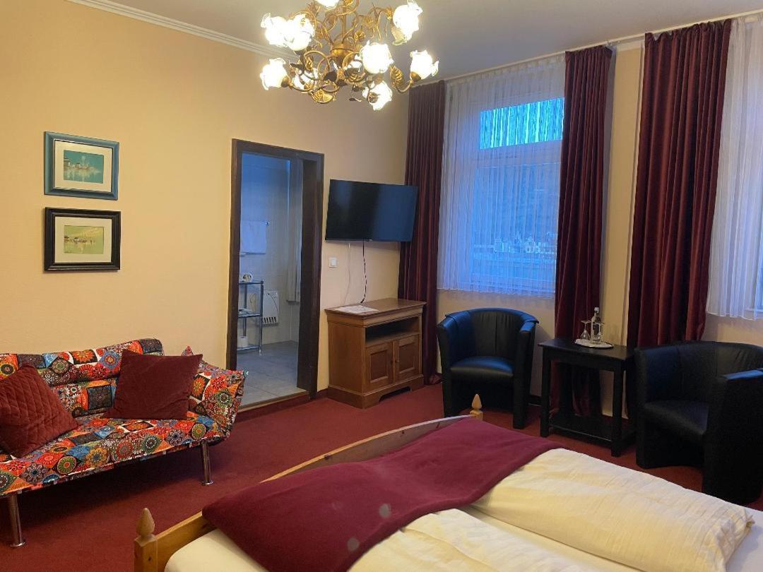 Hotel Zum Goldenen Loewen Sankt Goar Habitación foto