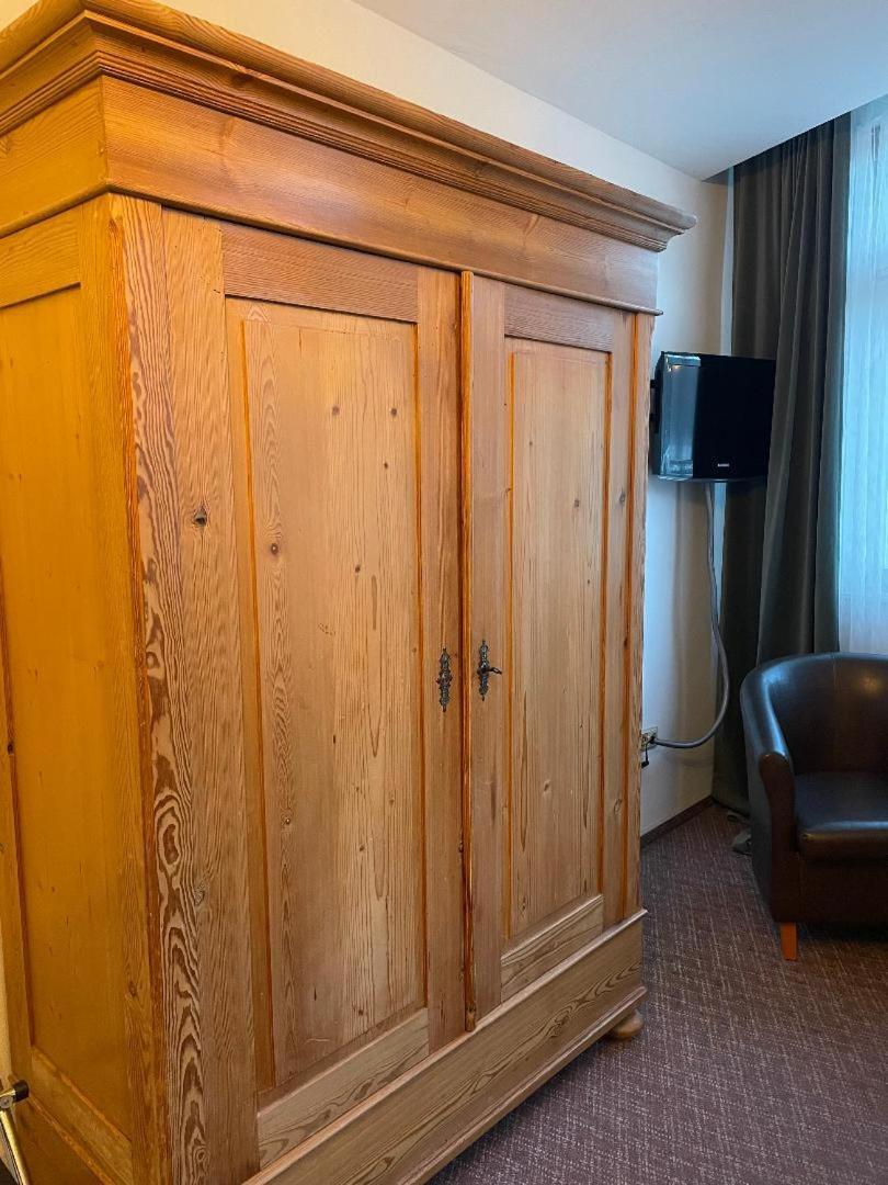 Hotel Zum Goldenen Loewen Sankt Goar Habitación foto
